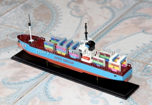 Mô Hình Tàu Container Chở Hàng Gỗ Apec