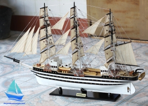 Mô hình thuyền gỗ trang trí Amerigo