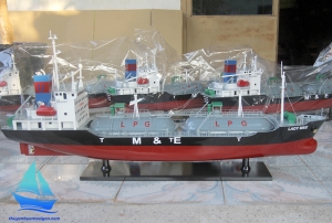 Mô hình tàu chở hàng khí hỏa lỏng LPG