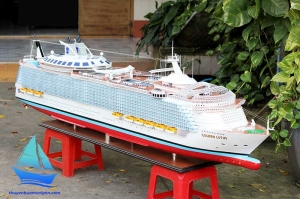 Mô hình tàu du lịch chở khách 5 sao Oasis Of The Seas